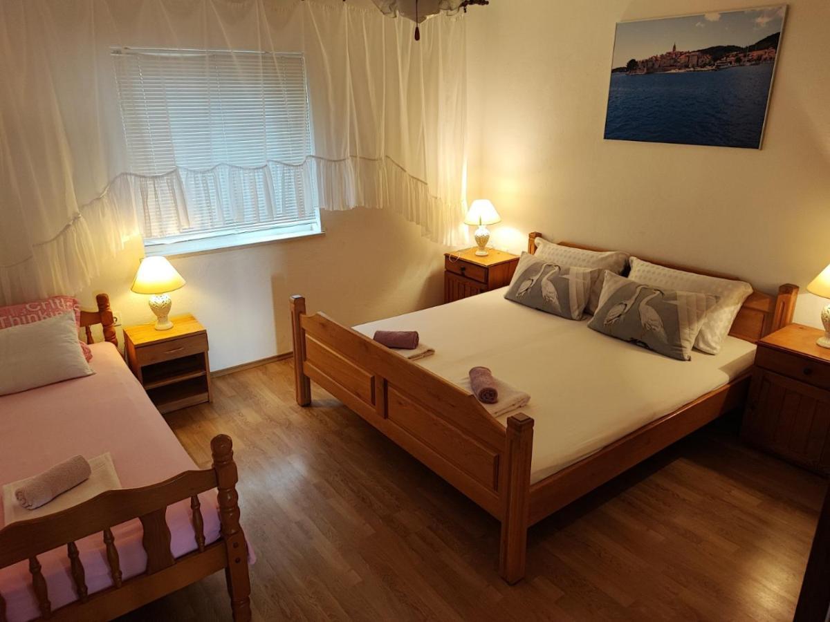 Apartments Dodik Orebić Екстериор снимка