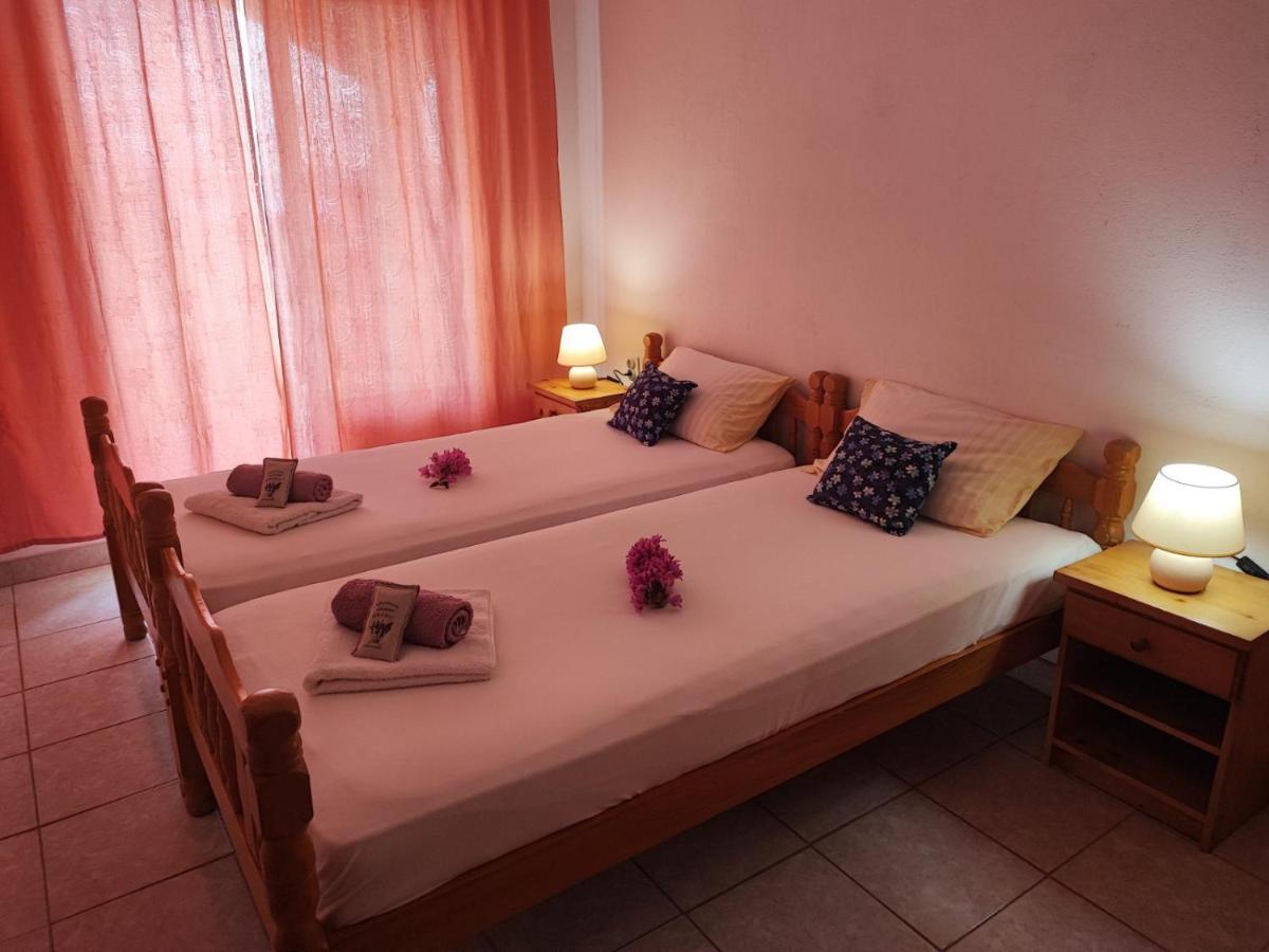 Apartments Dodik Orebić Екстериор снимка