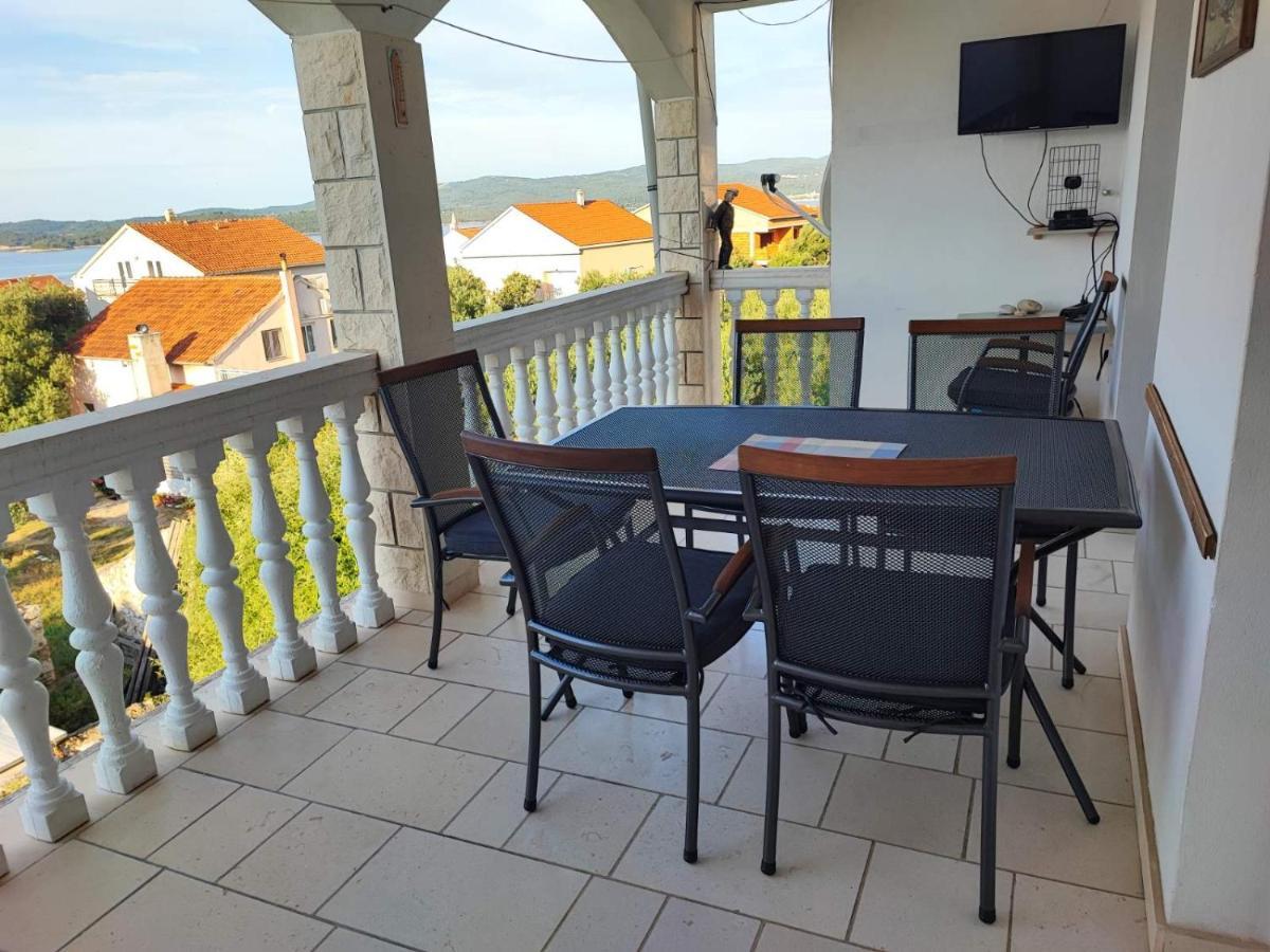 Apartments Dodik Orebić Екстериор снимка