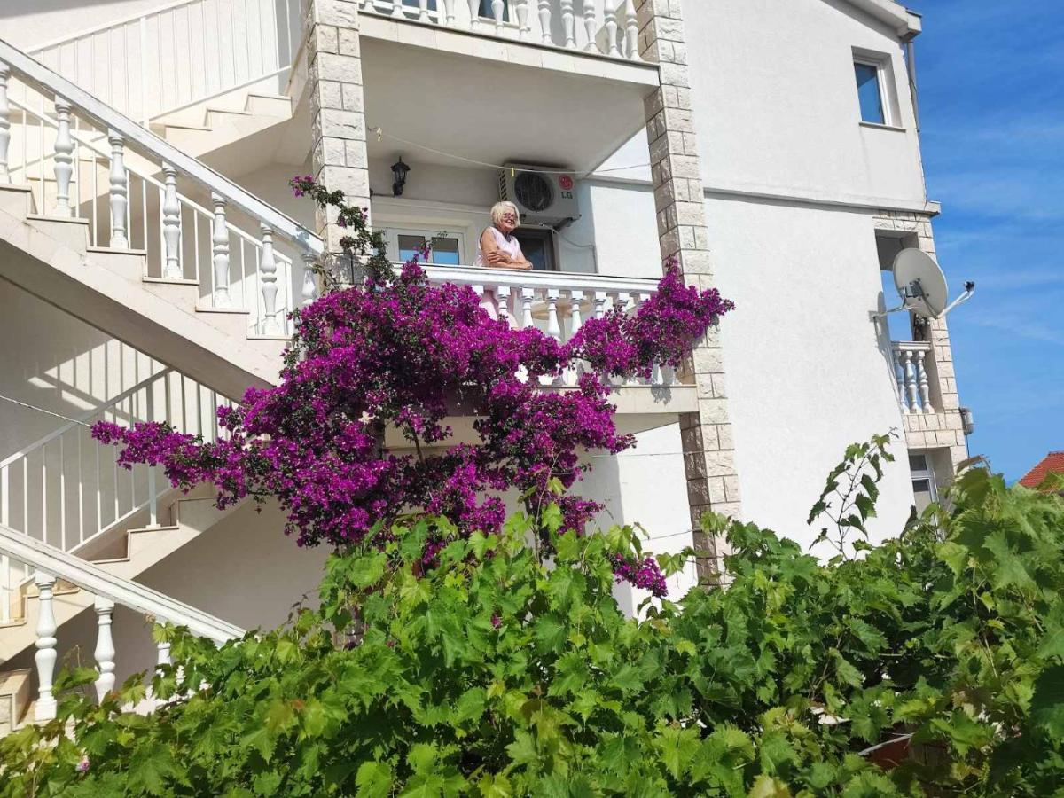 Apartments Dodik Orebić Екстериор снимка