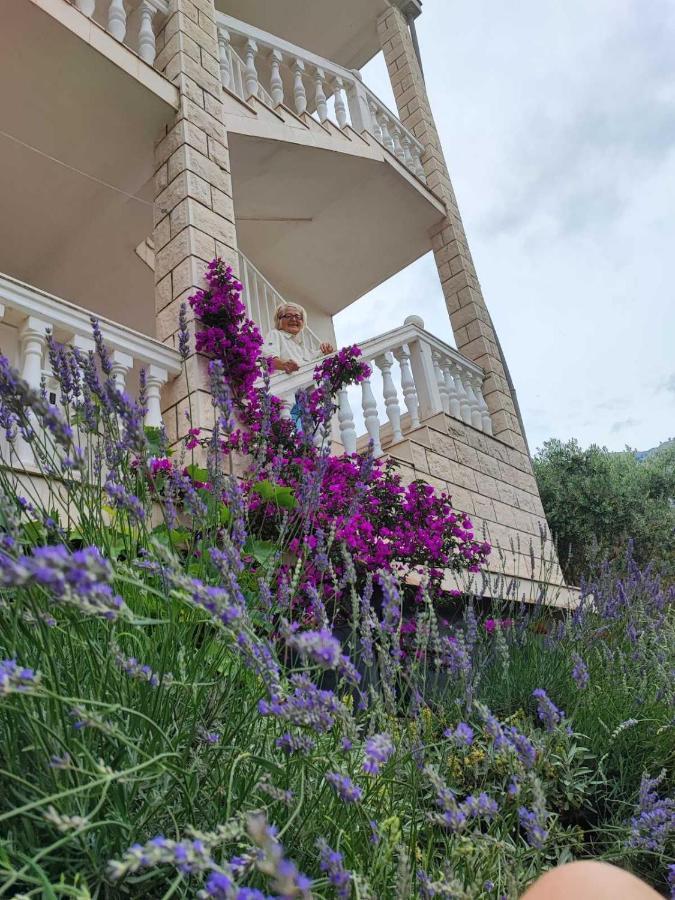 Apartments Dodik Orebić Екстериор снимка