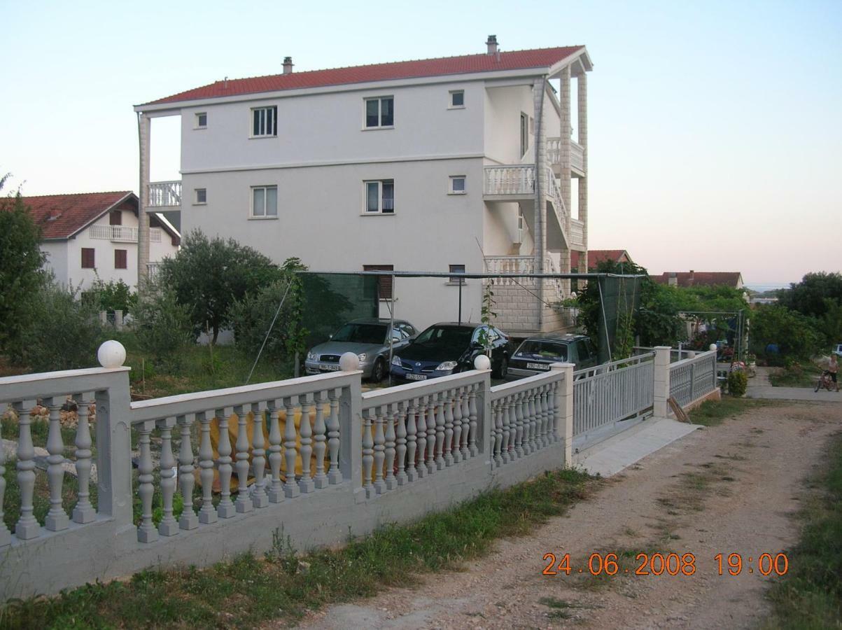 Apartments Dodik Orebić Екстериор снимка