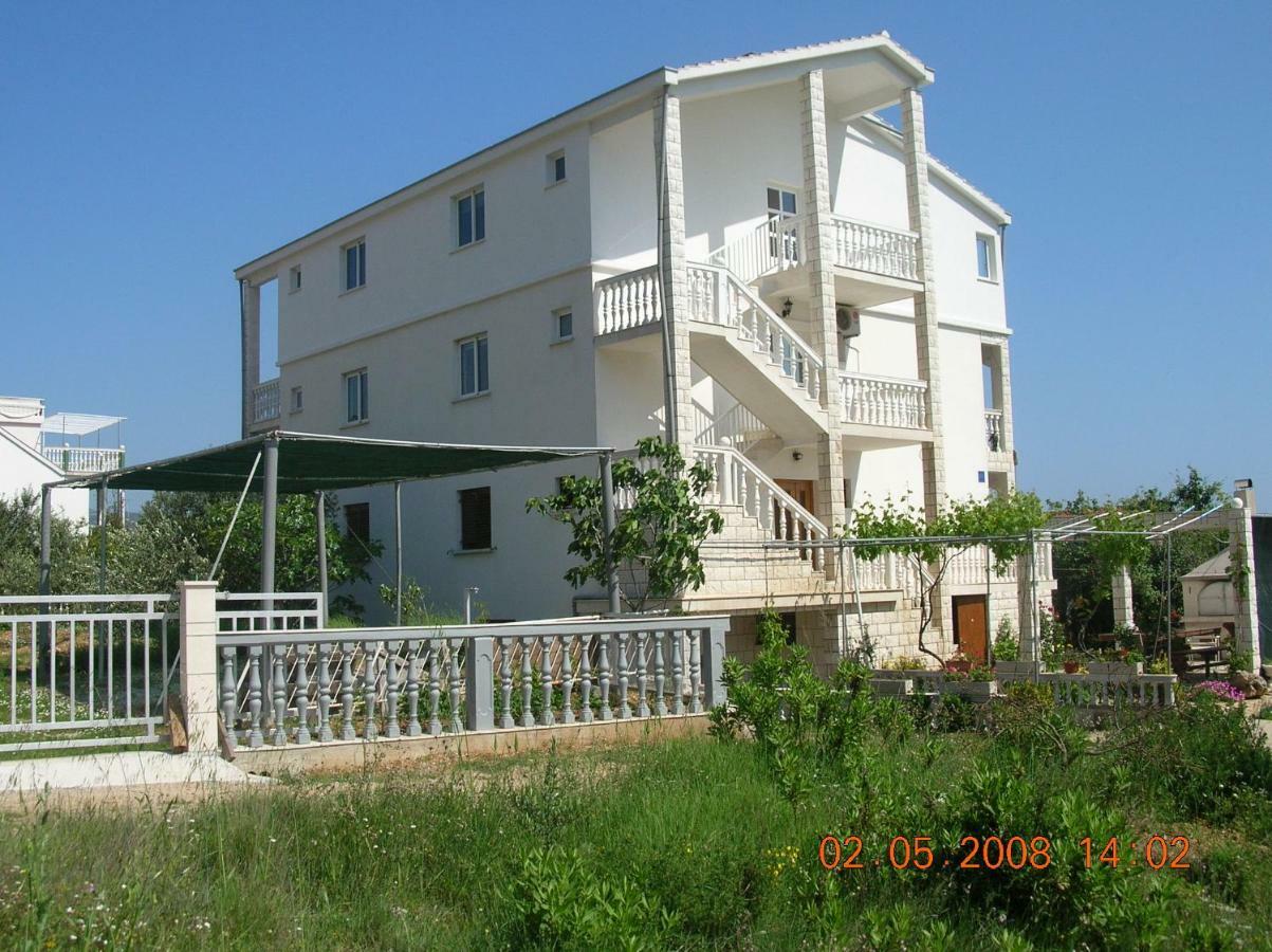 Apartments Dodik Orebić Екстериор снимка